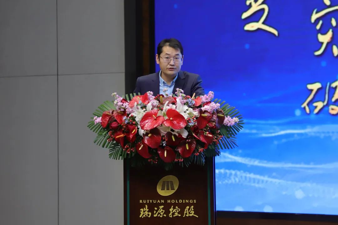 融合聚变，创新突破丨智慧产业集团2022年度总结暨表彰大会顺利召开